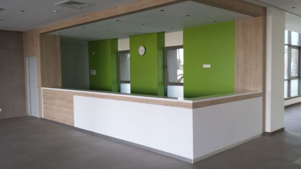 Reception Counter — Green Accent